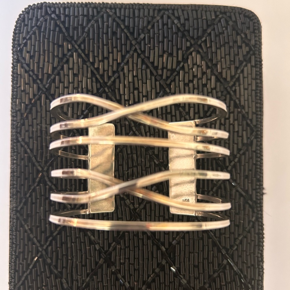 Silpada  sterling silver wide open twist cross cross  cuff bracelet retired